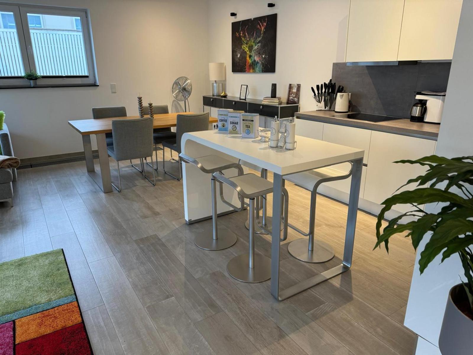 Sunset - Du, Deine Truppe Und Eine Einzigartige Stadt - Cologne Room photo
